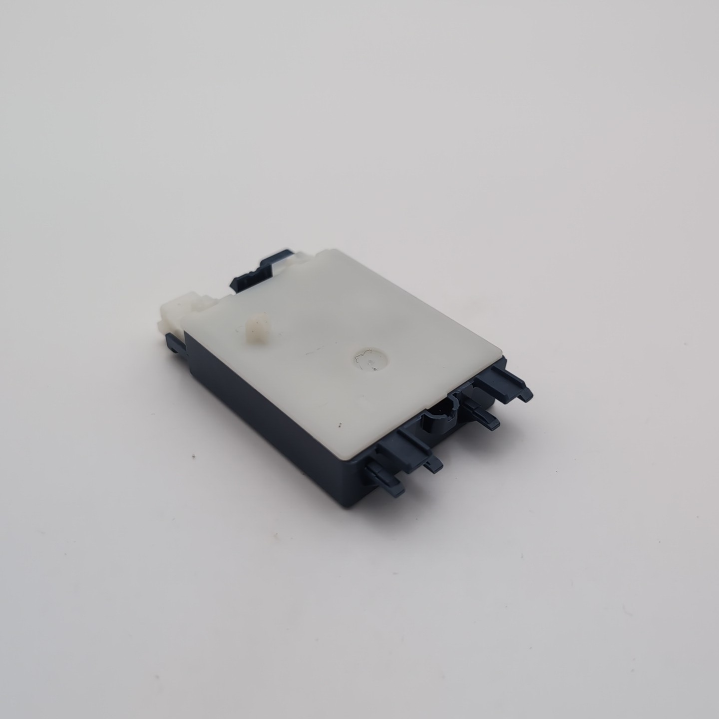 BMW F70 F74 F78 LFS Interior LED Light Control Unit OEM 63315B610A2