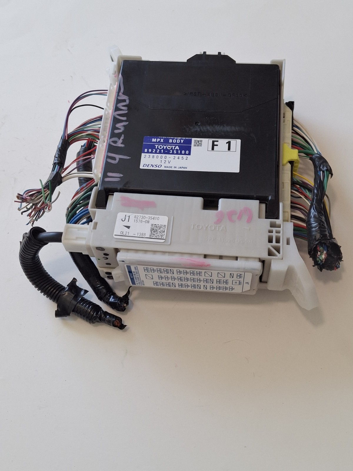 2010-11 4 RUNNER Multiplex Network Dash MPX Body Control Module Unit Factory OEM