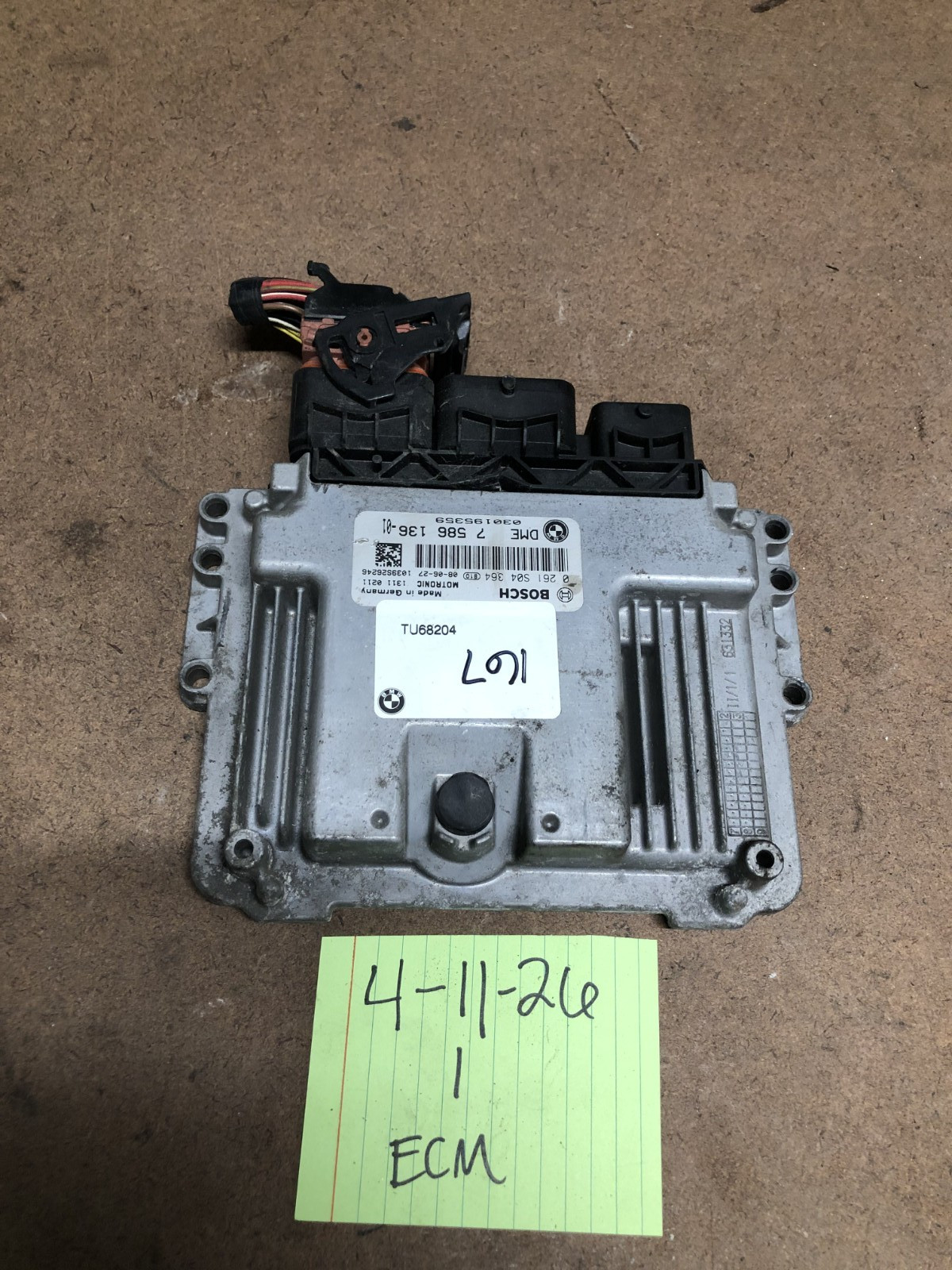 2008 MINI Cooper Engine Control Module Computer ECM 0261S04364 DME 7586136 Plugs