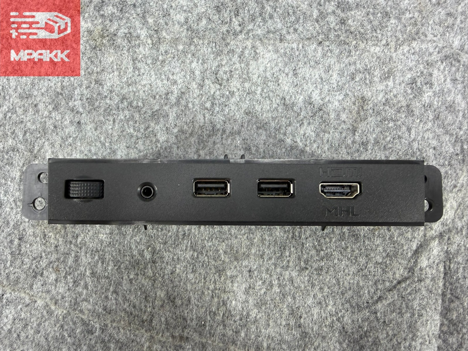 2017-2020 Chevrolet Suburban Tahoe HDMI Dual USB AUX Port Panel OEM 84252643