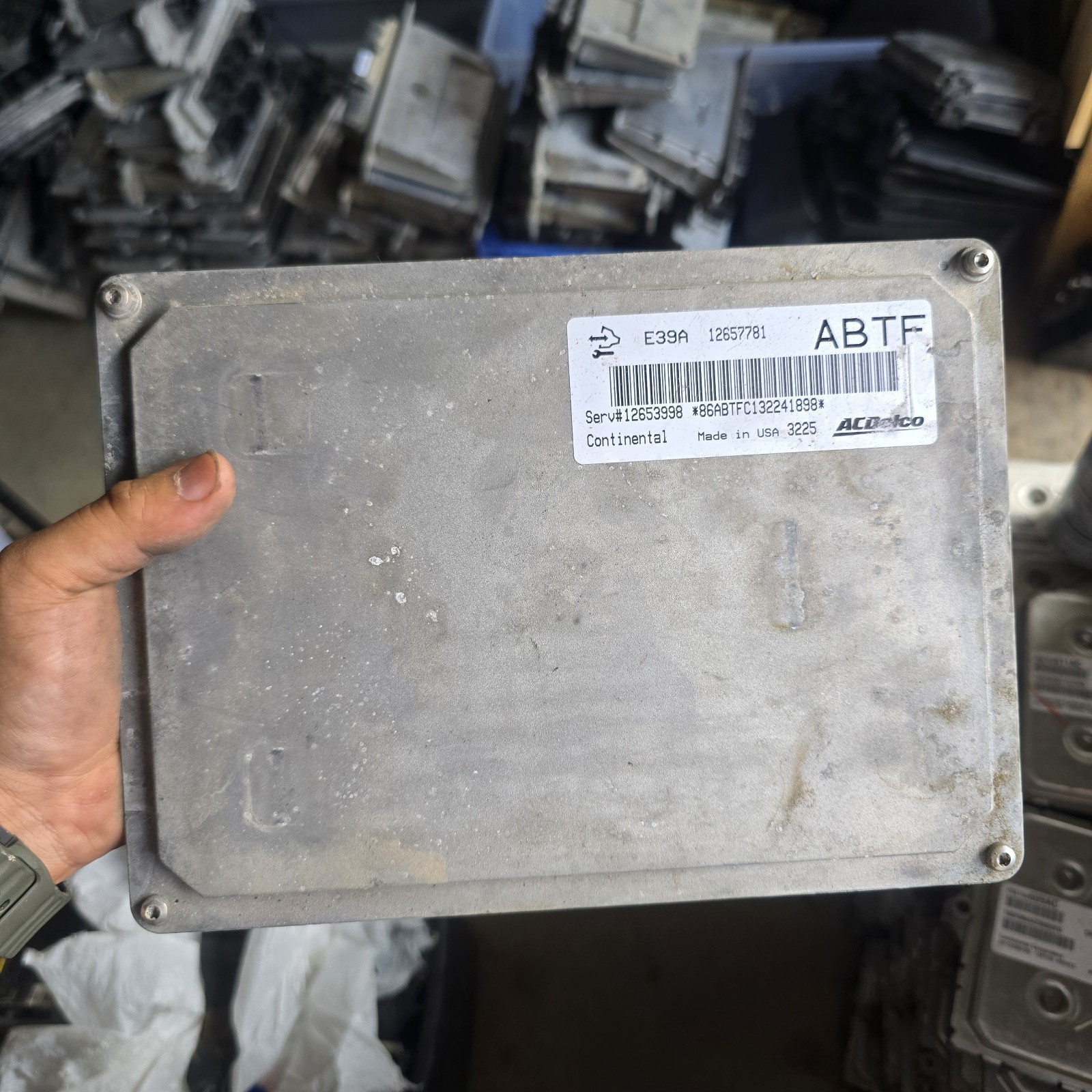 2013-16 Chevrolet Equinox Terrain ECU ECM 2.4 Engine Control Unit 12657781