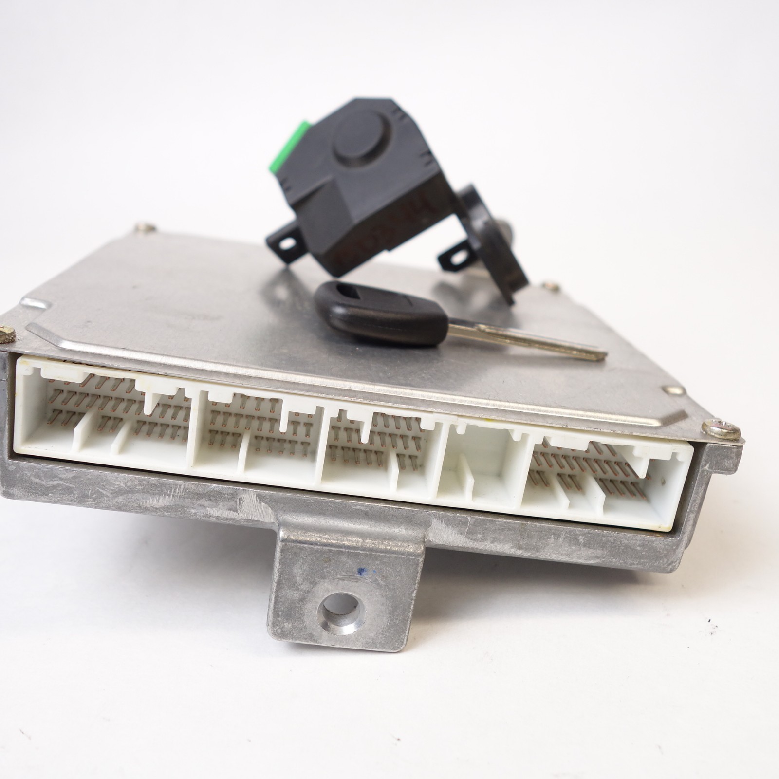 PROGRAMMED KEY PLUG & PLAY ECM 01-05 HONDA CIVIC 37820-PMP-A62