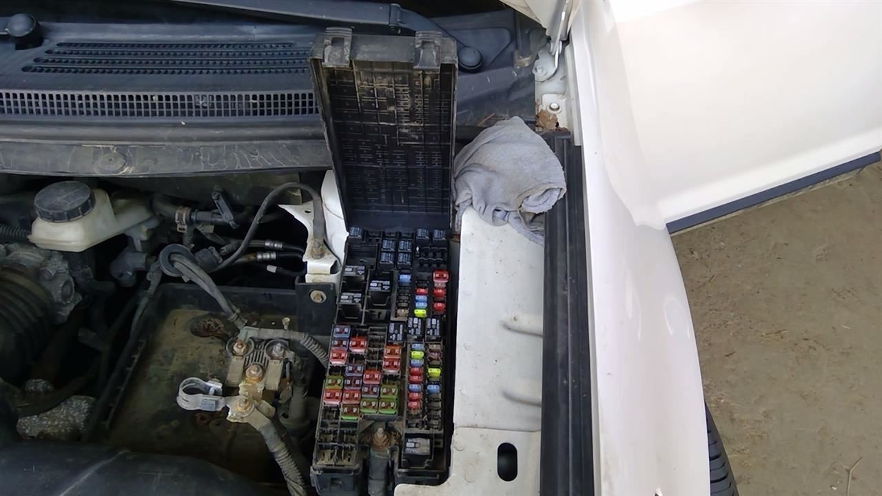 Fuse Box Engine VIN C 8th Digit Halogen Headlamps Fits 12-14 EDGE 10309386