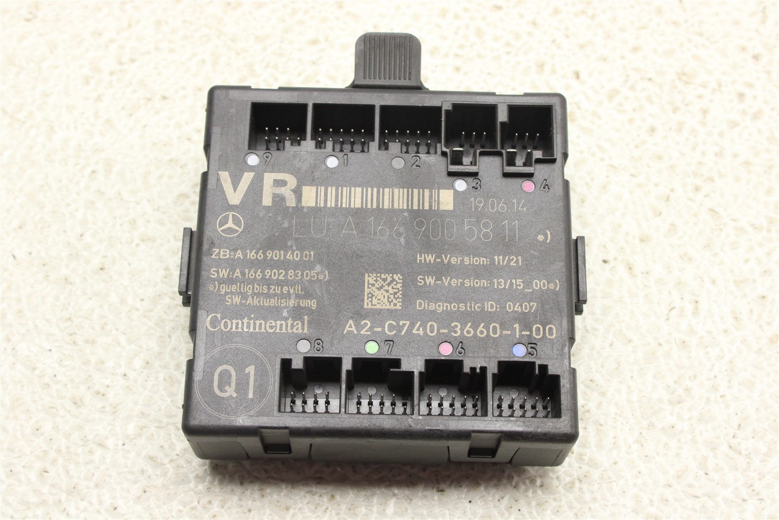 2015 Mercedes GLA45 AMG GLA250 Front Door Control Unit A1669005811 OEM 15-19