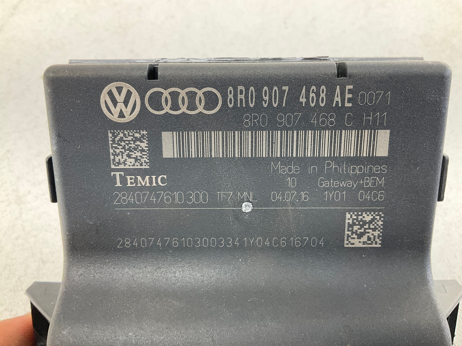 13-17 Audi A5 Quattro Interface Gateway Control Module 8R0-907-468-AE OEM CM