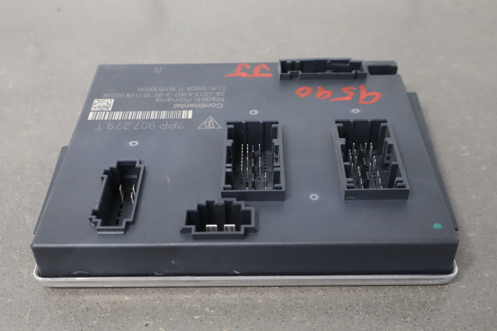 2011 Porsche Cayenne Body Control Module 7PP907279T OEM