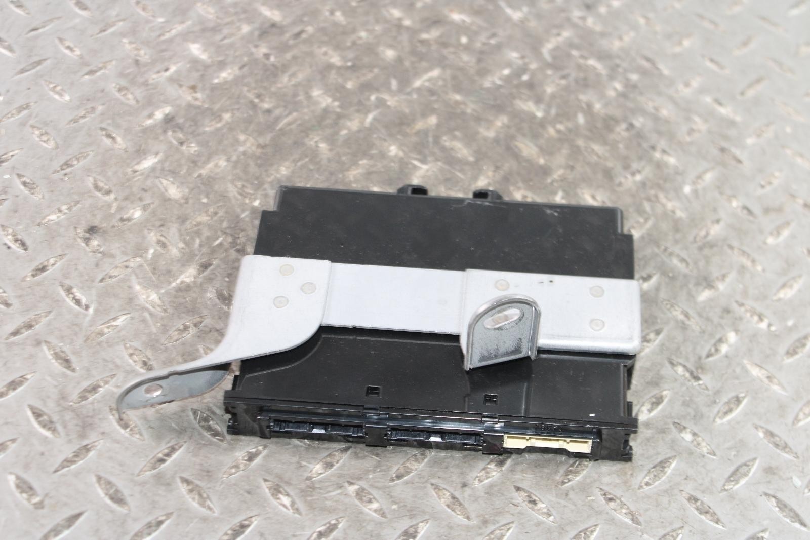 20-23 TACOMA Theft-Locking Electronic Keyless Ignition Smart Key Module OEM BCM