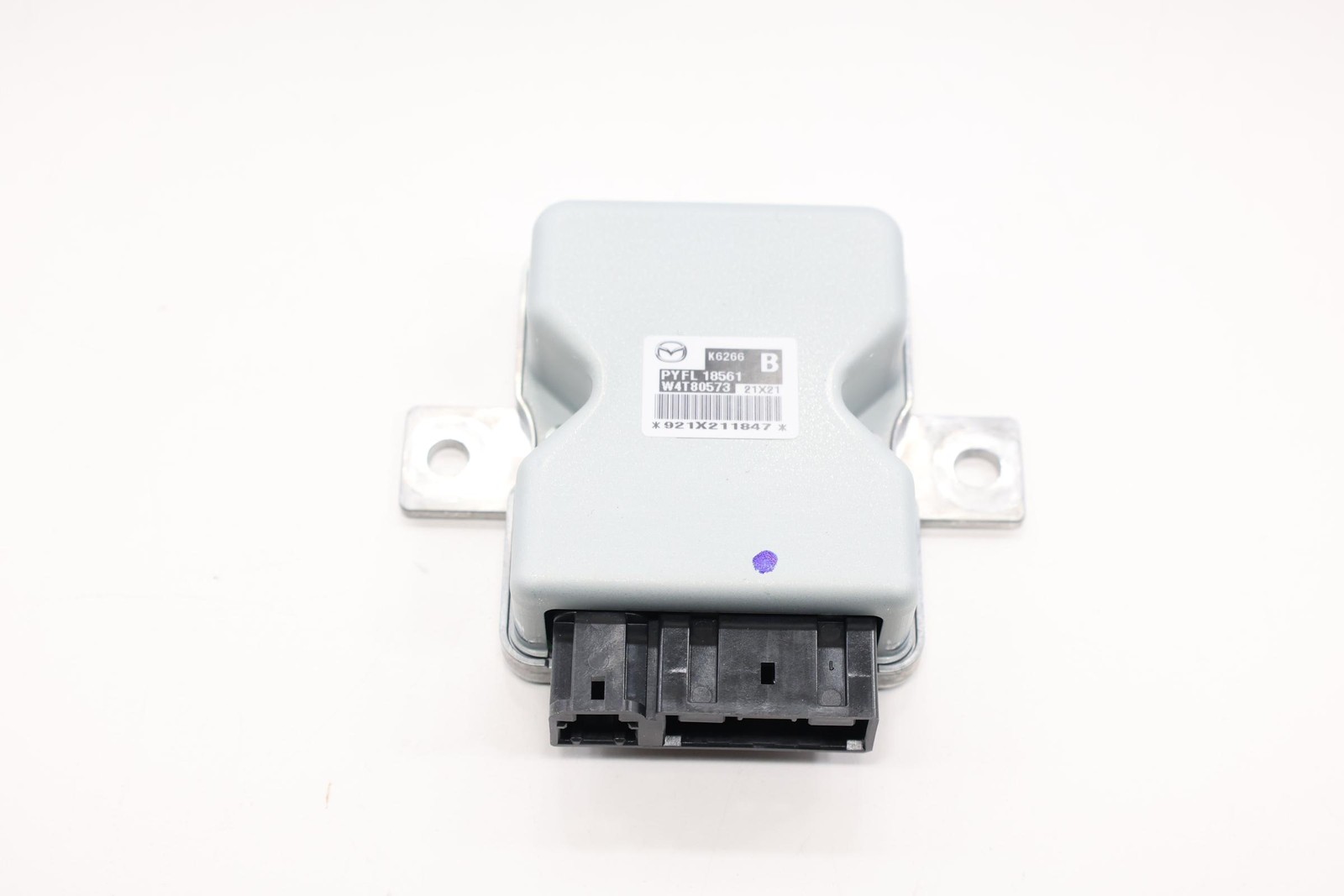 2016 – 2023 MAZDA CX-9 FUEL PUMP COMPUTER CONTROL MODULE UNIT OEM PYFL18561