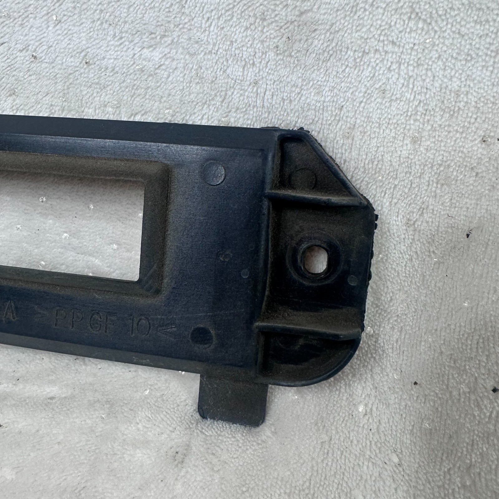 98-01 Ford Ranger ECU Computer Mount Bracket Cover OEM PCM ECM Holder