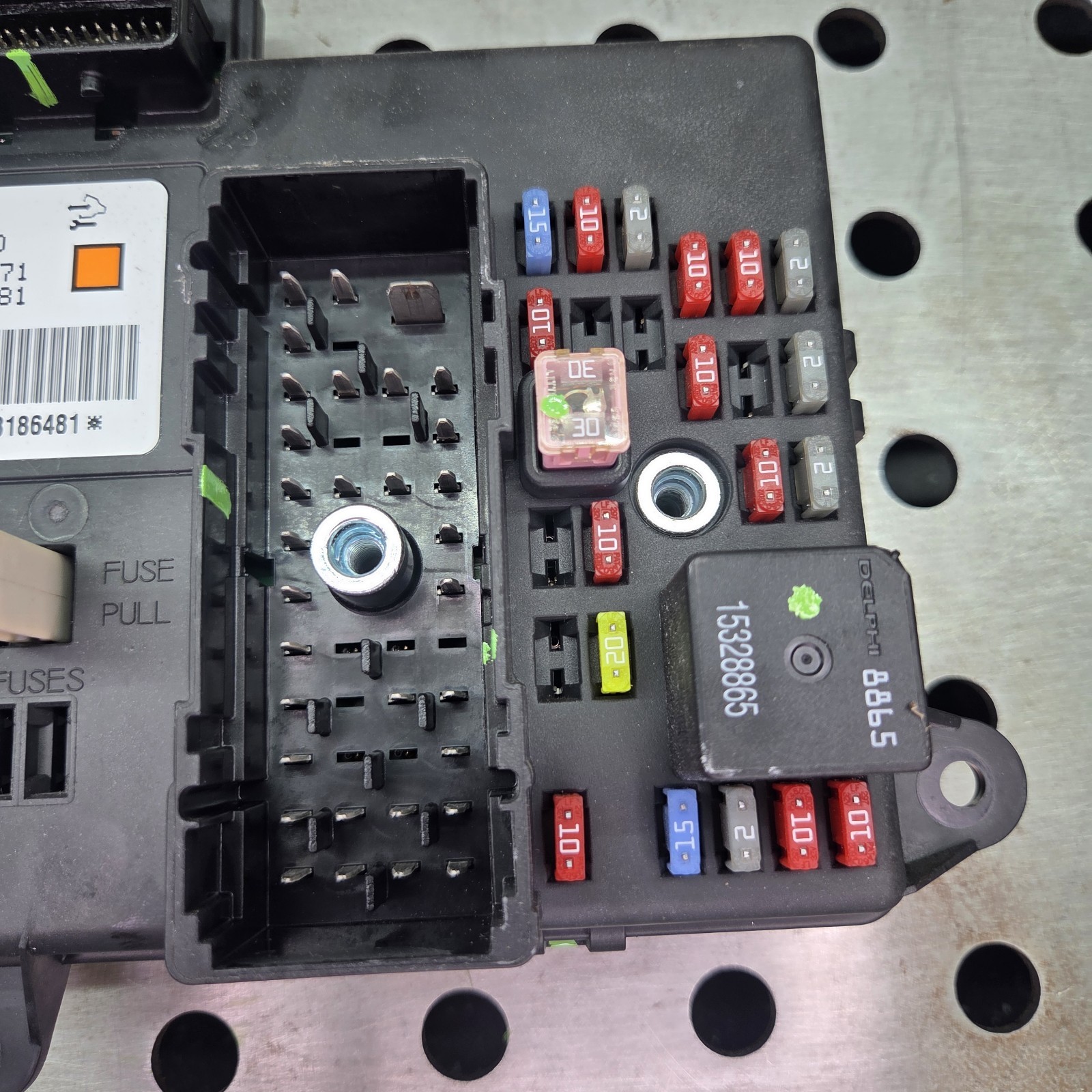 2008-2010 Pontiac G6 Body Control Module BCM 20793571