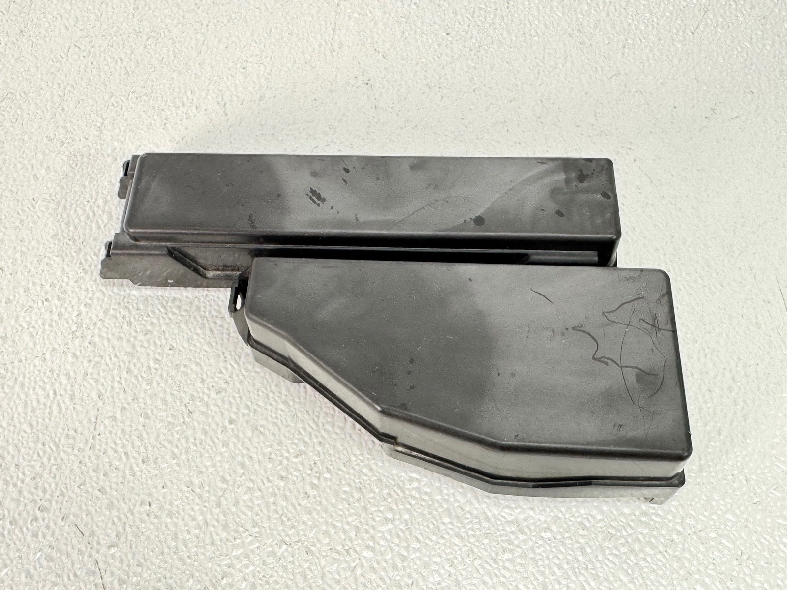 17-20 INFINITI QX60 BODY MODULE FUSE RELAY BOX POWER SUPPLY COVER PANEL TRIM OEM