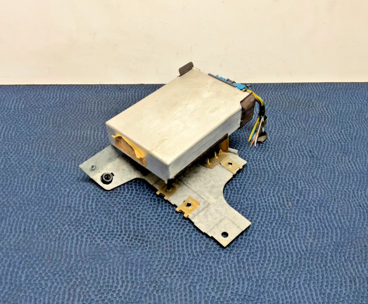78–93 BMW E23 E24 E28 E30 E34 325i 635CSi M3 VDO Cruise Control Module Unit OEM