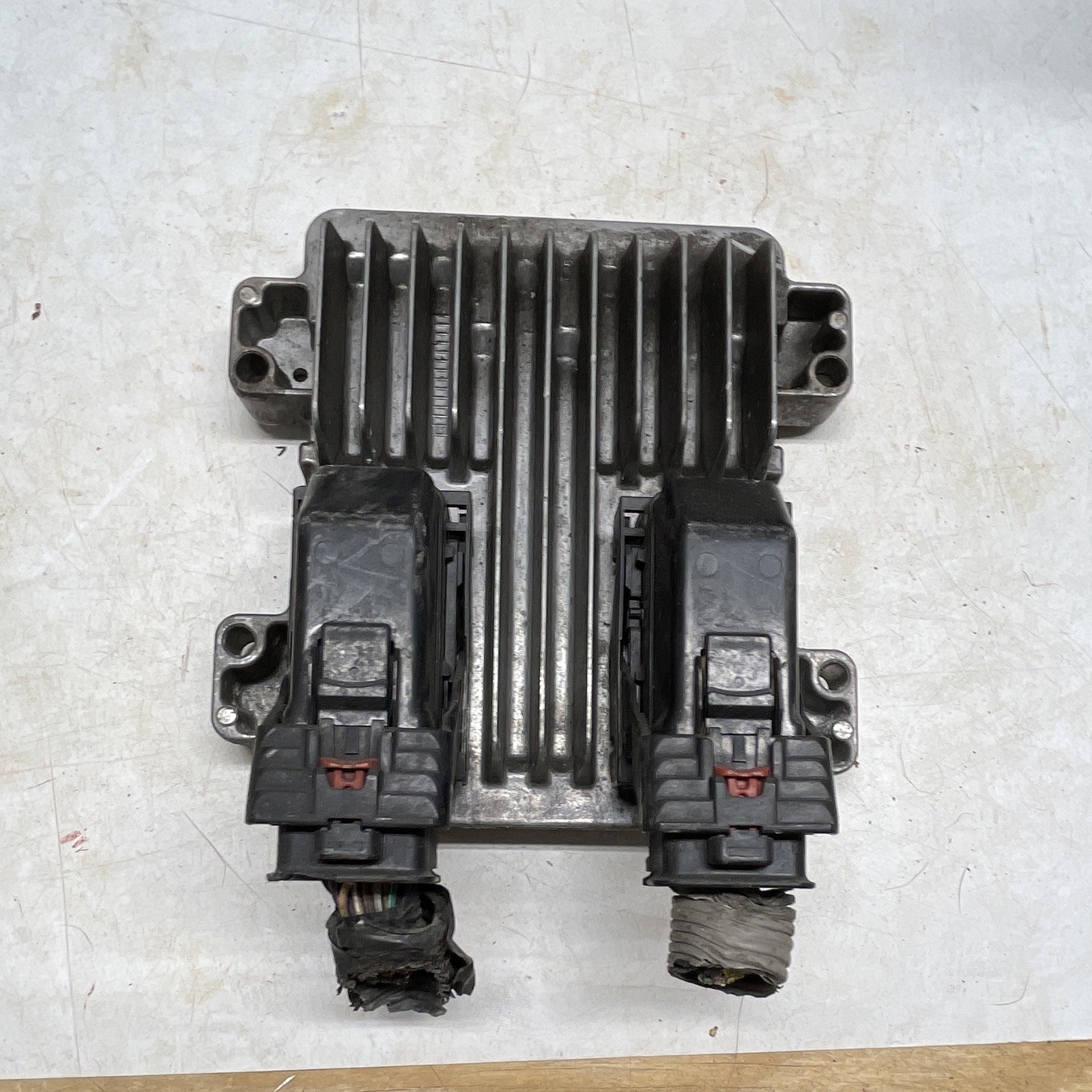 DELPHI ECU/PCM E38 12612738 2007-08 GM PONTIAC CHEVY SATURN YPKA