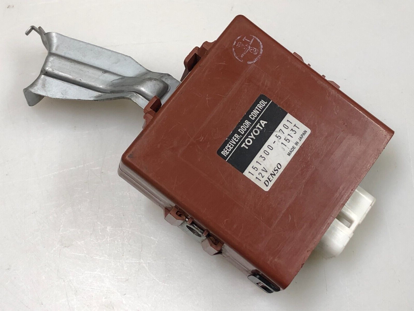 1513005701 1513t Toyota Picnic Receiver Door Control Module Unit 151300 5701