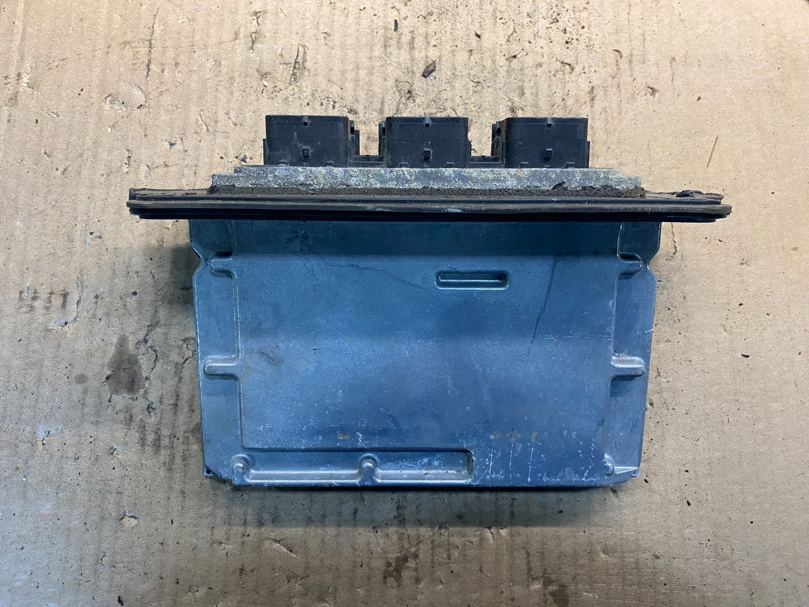 2005 Ford Explorer 4.0L Engine Control Computer 5L2A-12A650-KC AE8027 DW