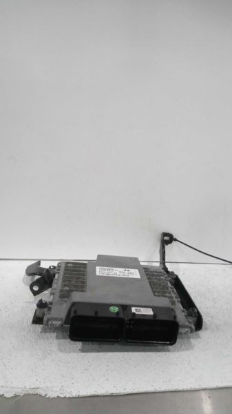 Engine ECM Electronic Control Module 2.0L VIN 2 Fits 16-17 SONATA 293985