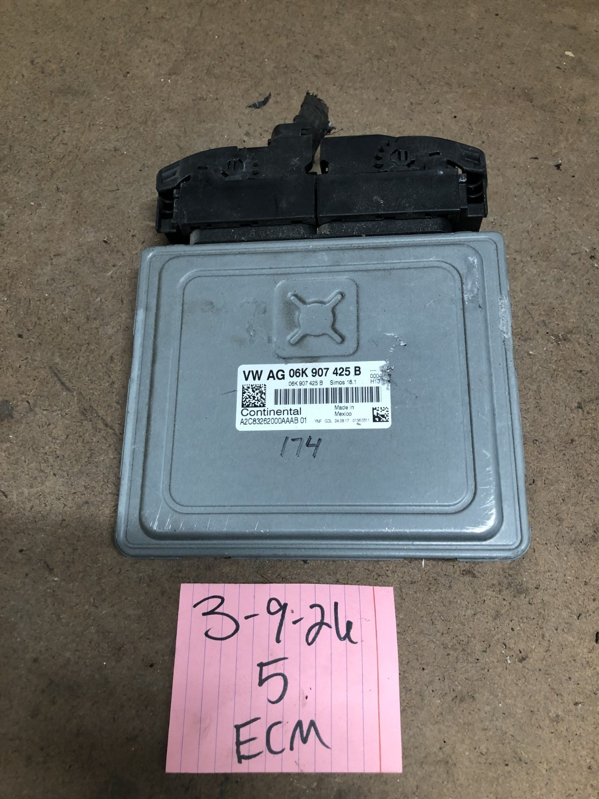 15 16 VW Golf Engine Control Module Computer ECU ECM OEM 06K907425B Plugs