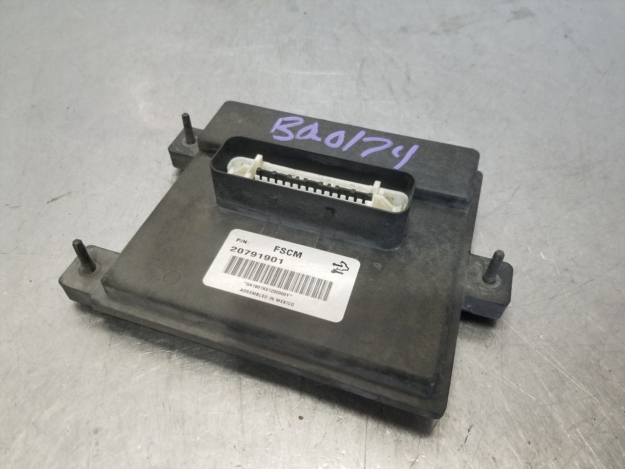 12 CADILLAC ESCALADE EXT LUXURY FUEL PUMP CONTROL MODULE 20791901