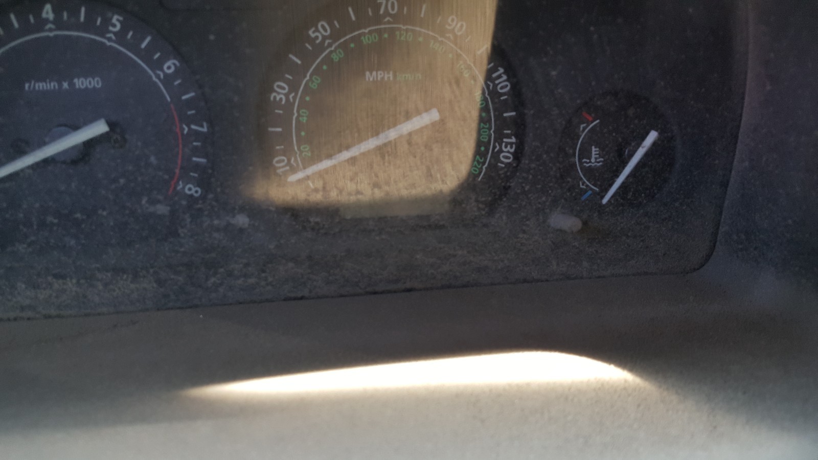 03 04 LAND ROVER FREELANDER SPEEDOMETER INSTRUMENT CLUSTER MILES UNKNOWN
