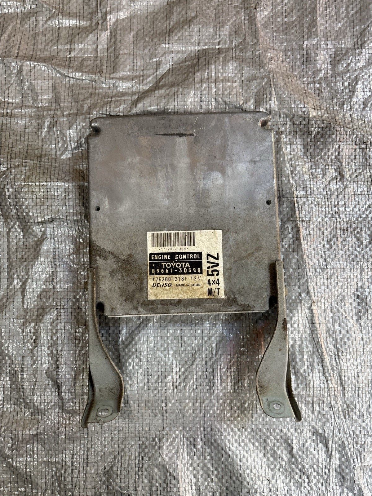 Engine Computer 1999 Toyota 4Runner 3.4 V6 4×4 MT 5 Speed 89661 3D590 OEM