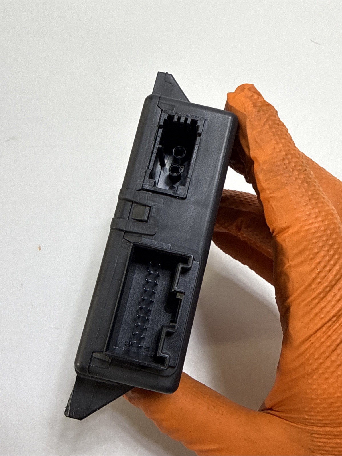 2012 Audi A4 A5 Gateway Control Module 8T0907468AH OEM