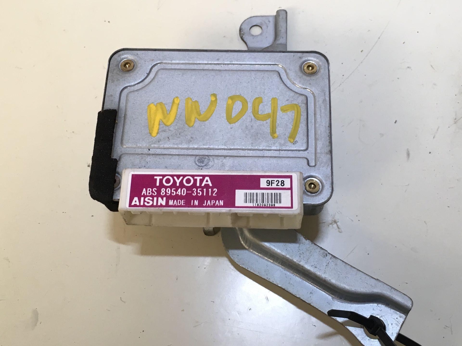 99 TOYOTA 4RUNNER Chassis Brain Box