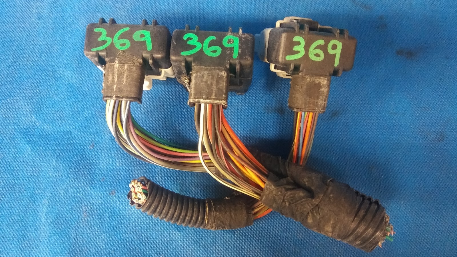 97 JEEP GRAND CHEROKEE 5.2 V8 ECM ECU PCM ENGINE COMPUTER PLUGS CONNECTORS 369