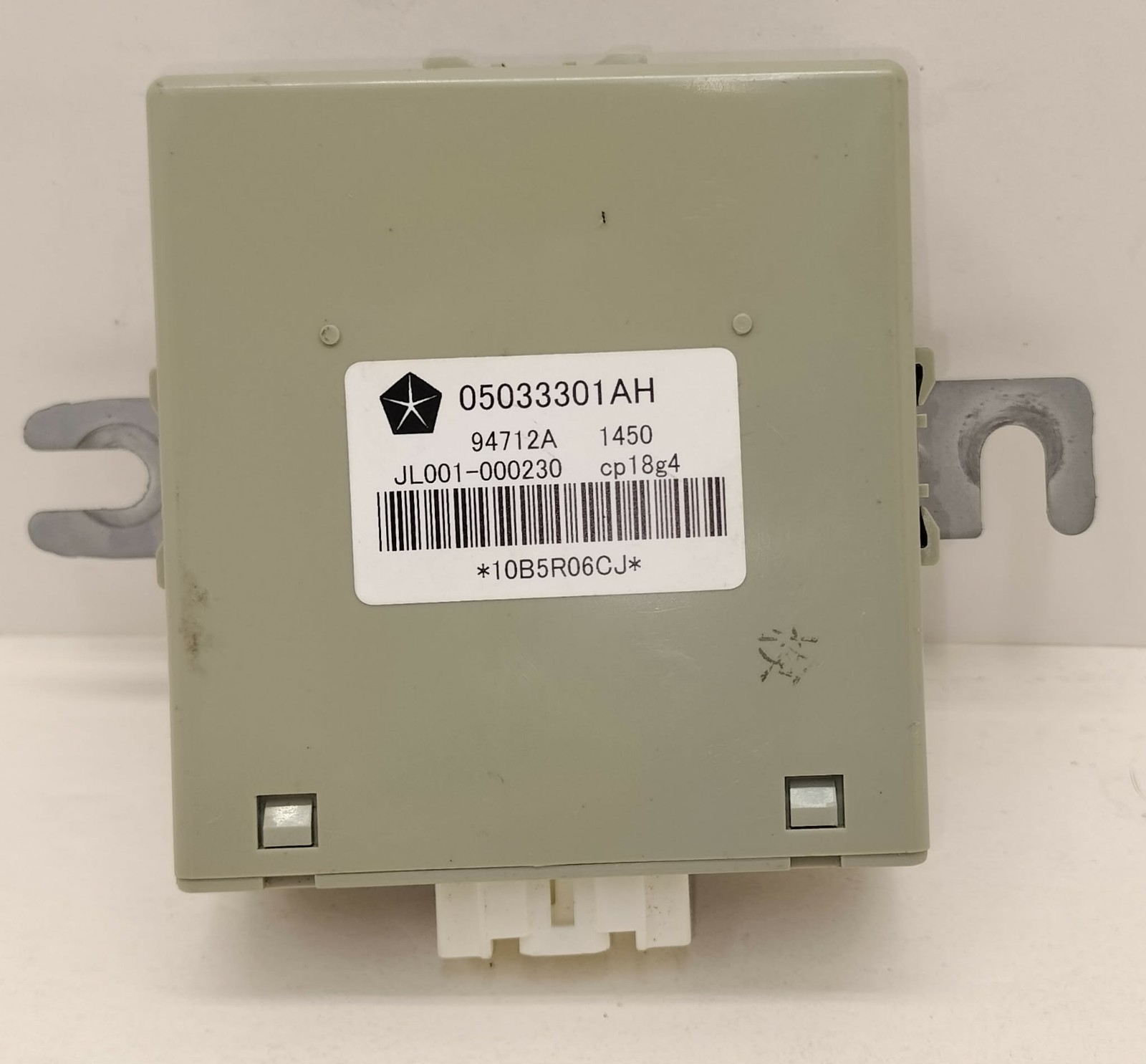 07-17 Compass Patriot Suspension Control Module 4WD Driveline 05033301AH OEM