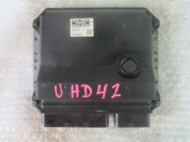 Engine ECM Control Module 4WD Fits 2011 11 TOYOTA RAV4 89661-0R242 896610R242
