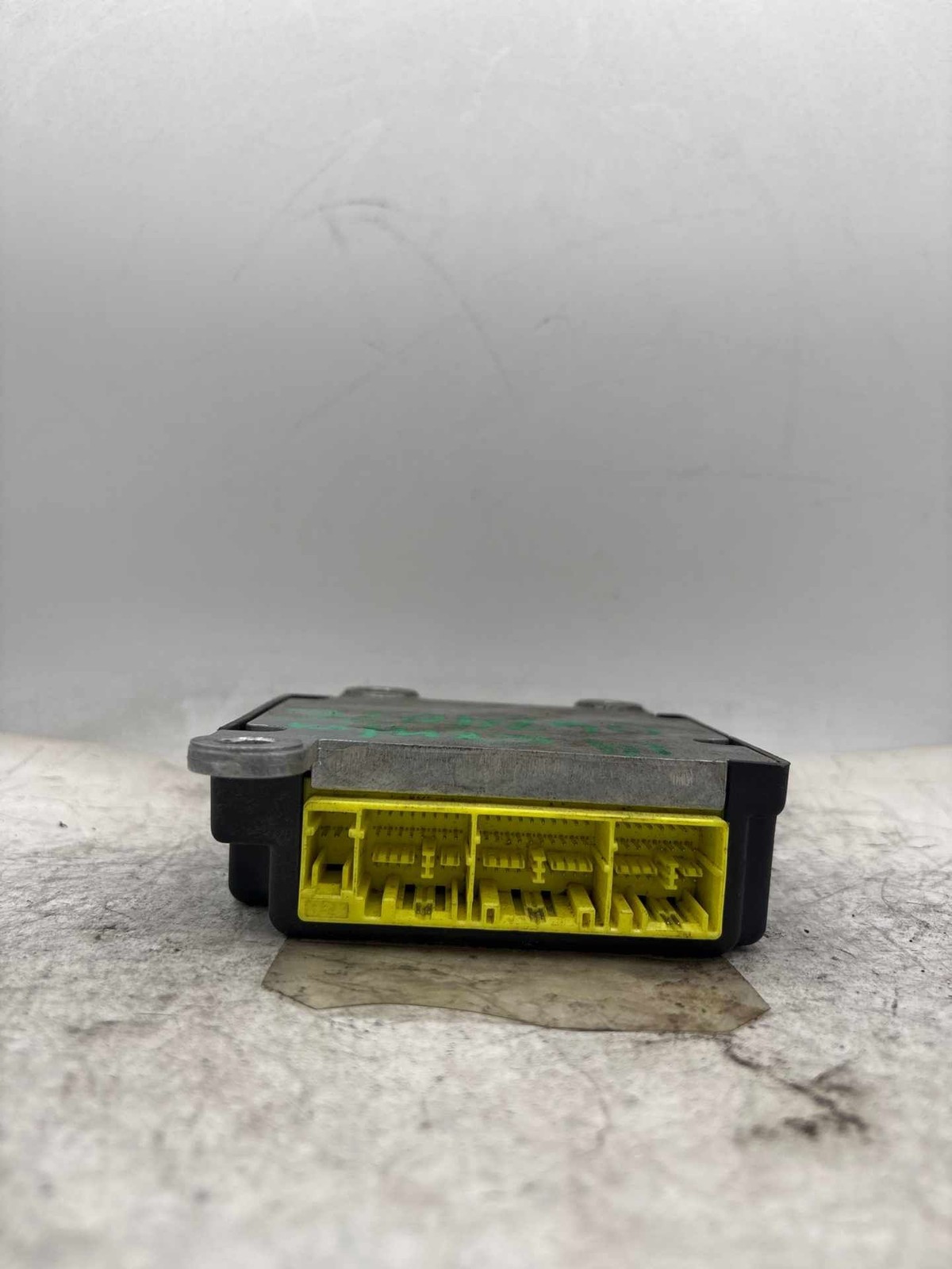 2013 – 14 Nissan Sentra Computer Module 988209ama